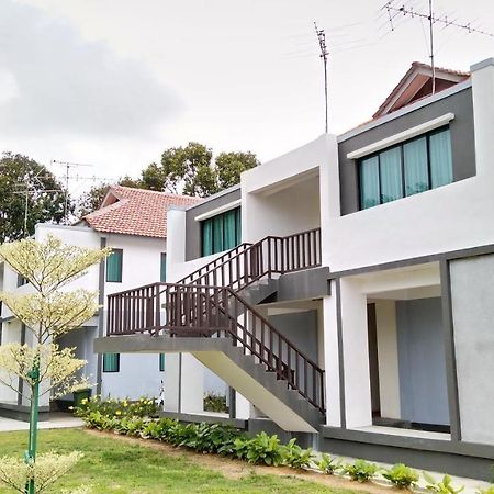 Desaru, Bayu Balau Beach Resort Bandar Penawar Экстерьер фото