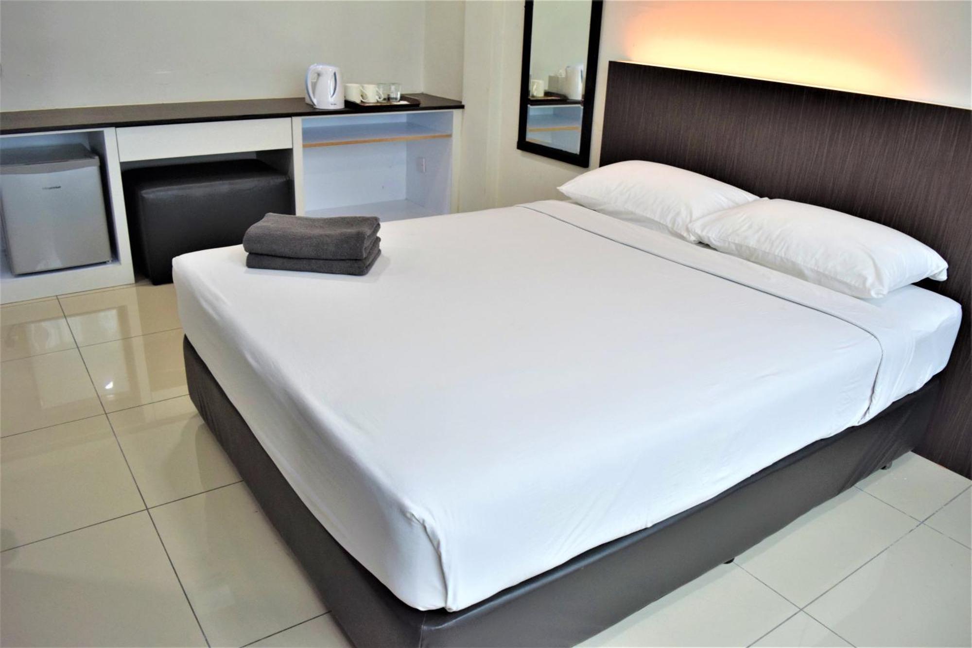 Desaru, Bayu Balau Beach Resort Bandar Penawar Экстерьер фото